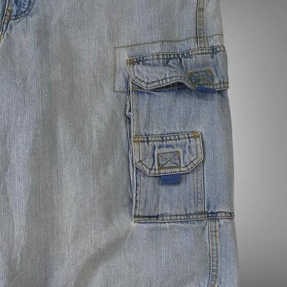 Vintage Unisex Denim Cargo Shorts - Picture 4 of 5